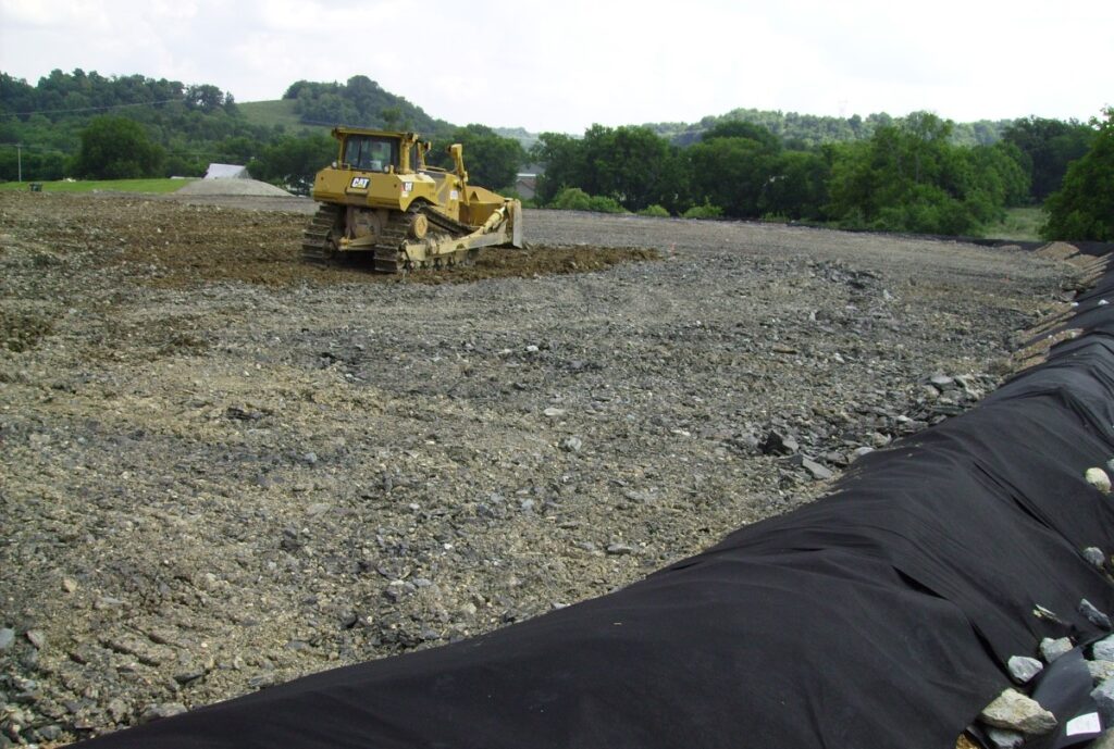 Nonwoven Geotextile as Liner cushion