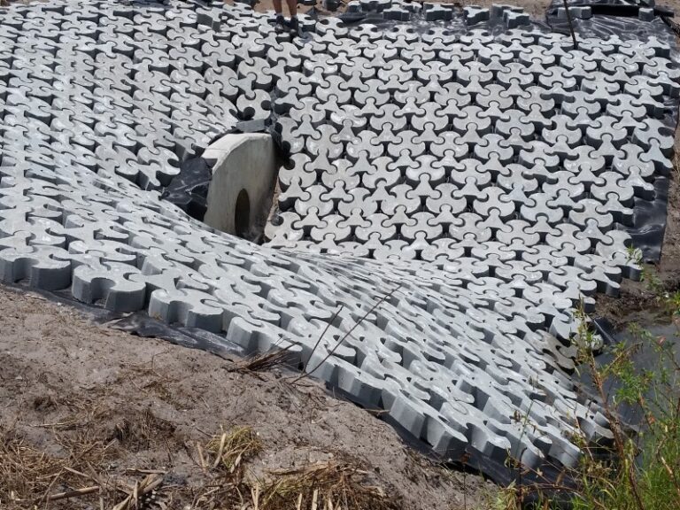 Trilock Culvert Outlet 800