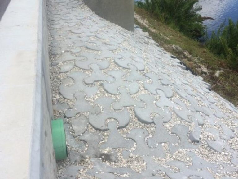 Trilock Gravel Bank 800